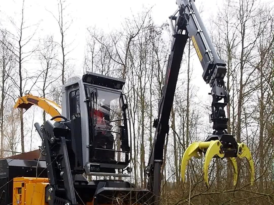 EC 850 cabin and crane detail